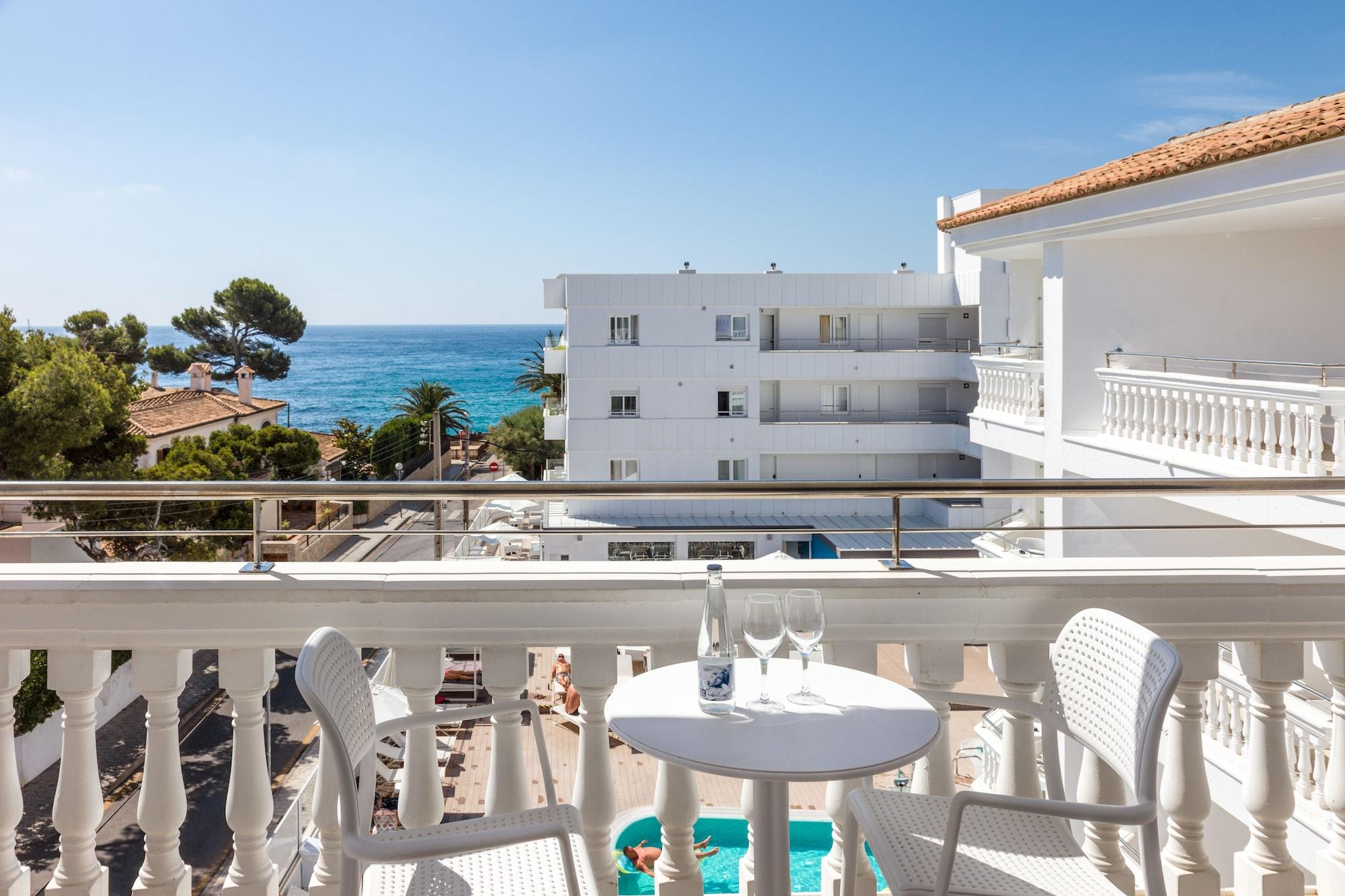 Welikehotel Triton Beach (Adults Only) Cala Ratjada  Esterno foto