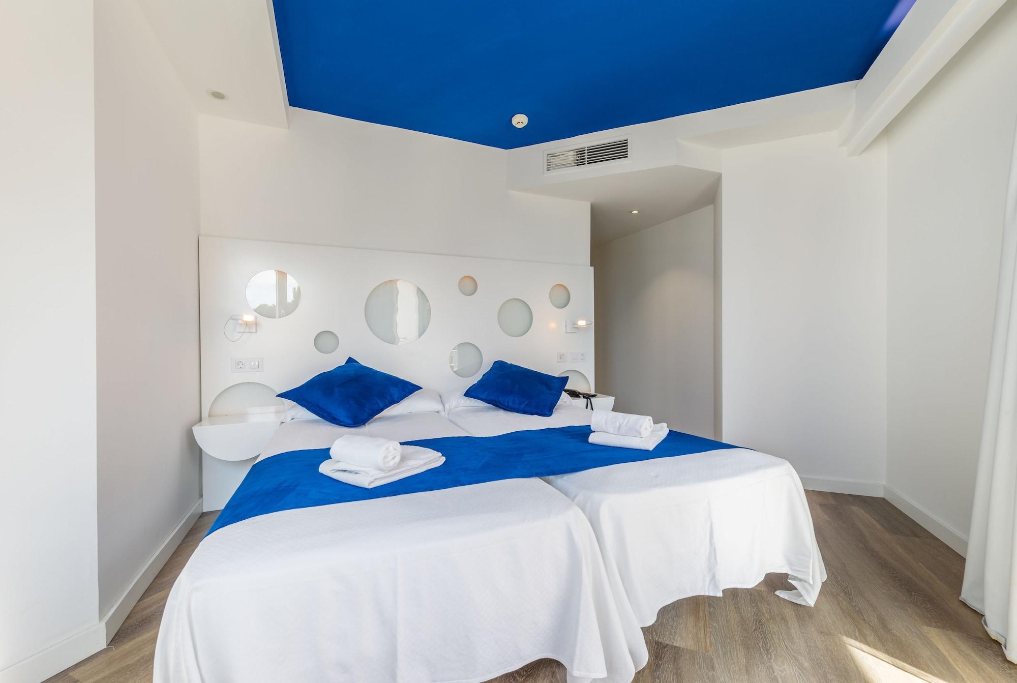Welikehotel Triton Beach (Adults Only) Cala Ratjada  Esterno foto