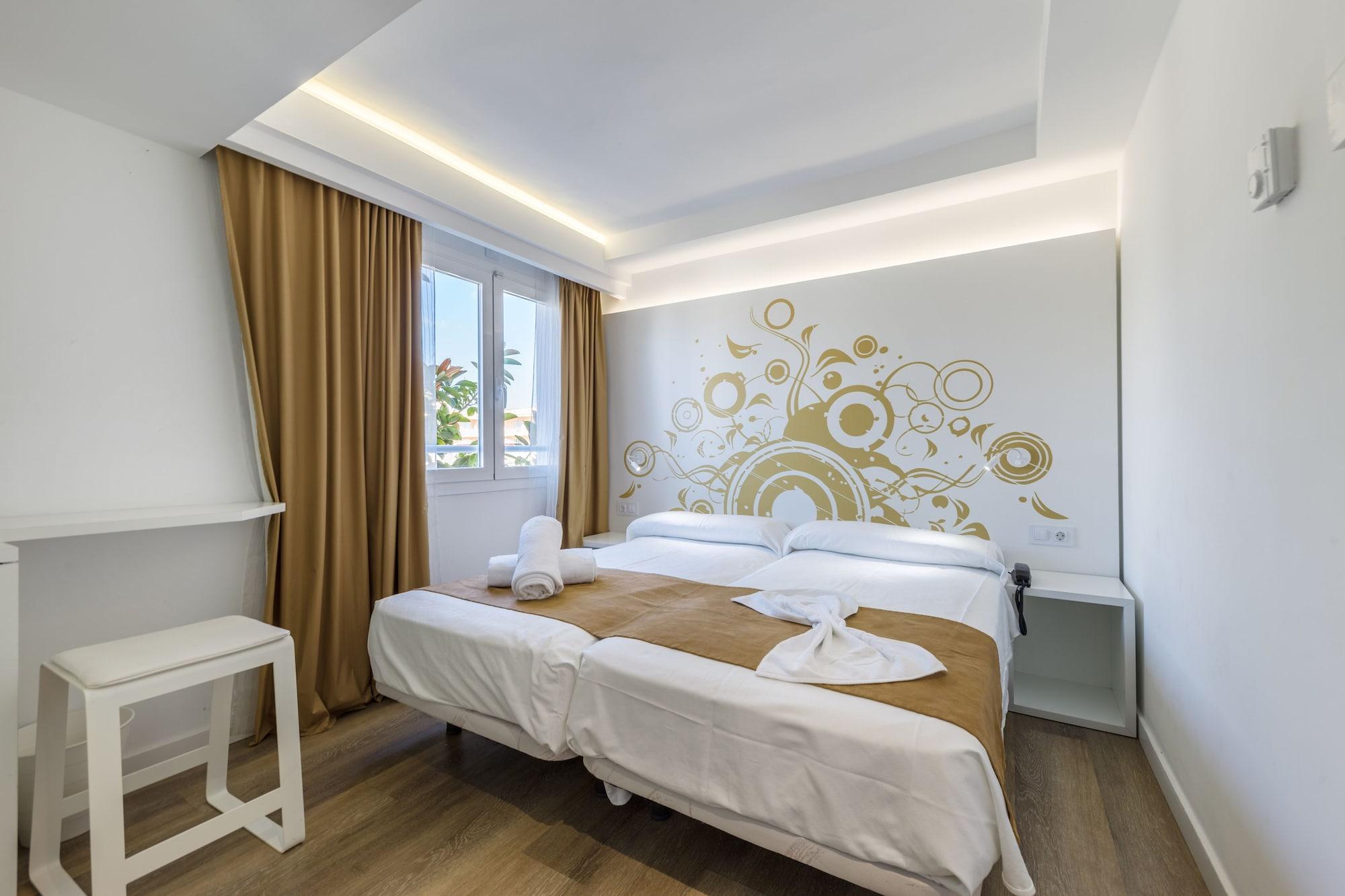 Welikehotel Triton Beach (Adults Only) Cala Ratjada  Esterno foto