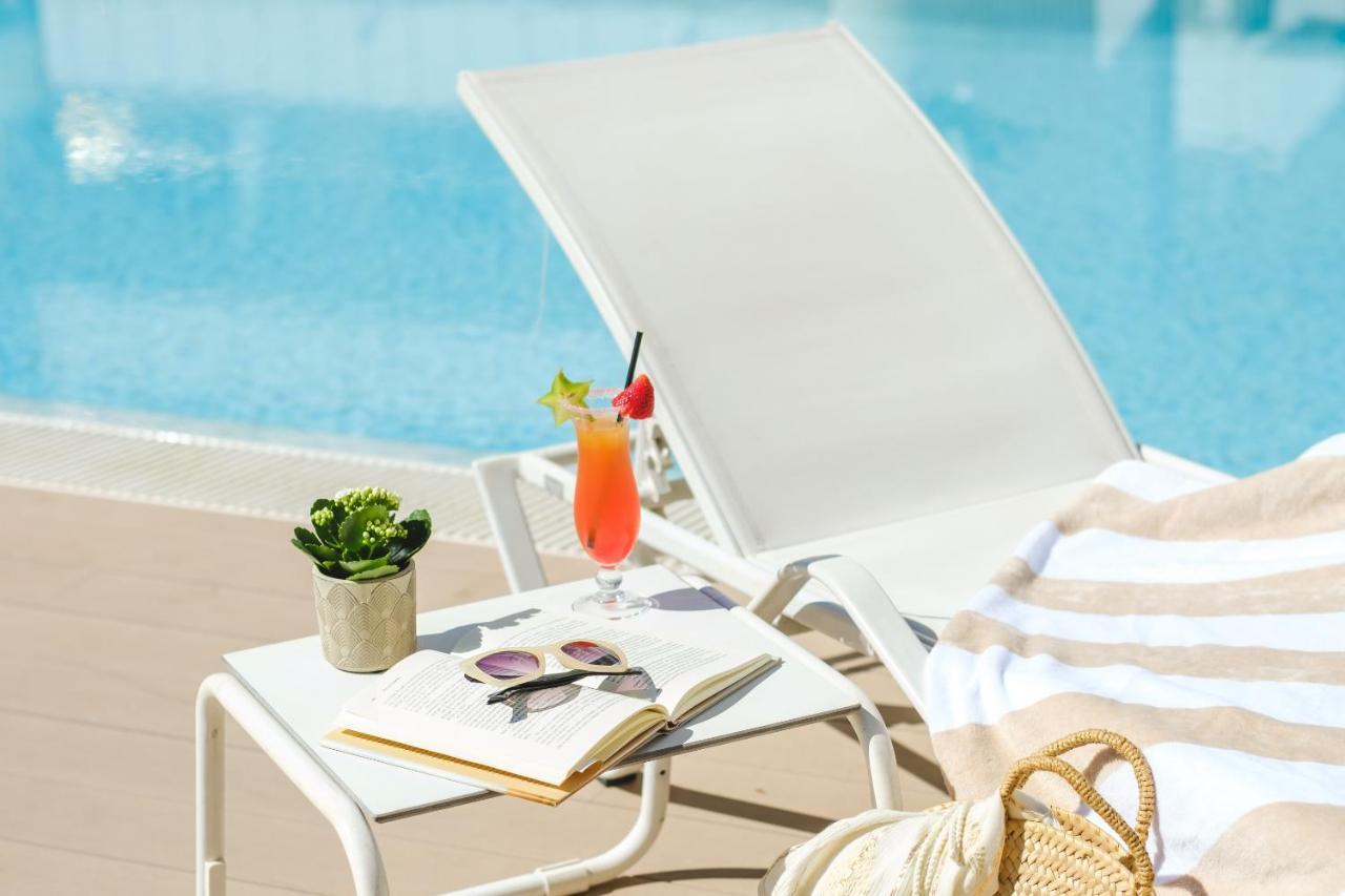 Welikehotel Triton Beach (Adults Only) Cala Ratjada  Esterno foto
