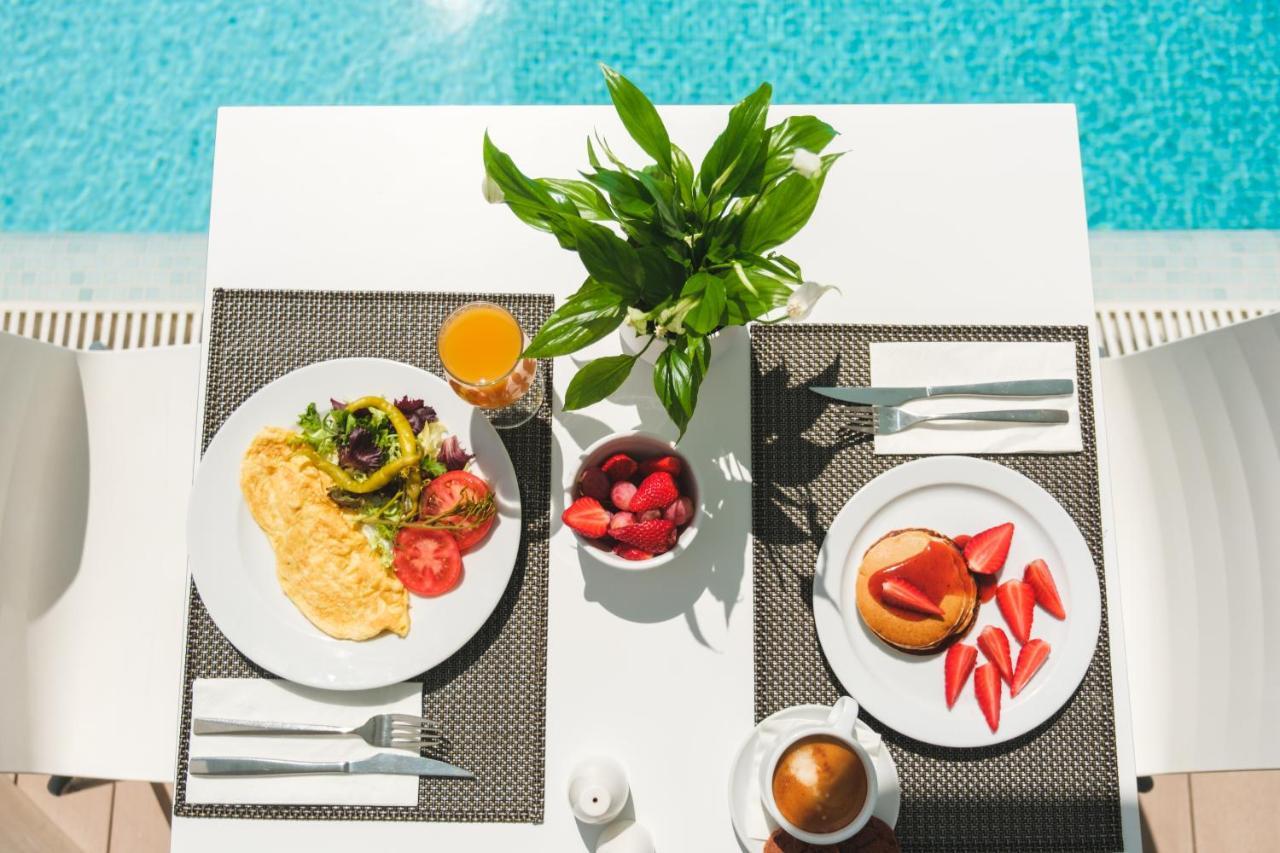 Welikehotel Triton Beach (Adults Only) Cala Ratjada  Esterno foto