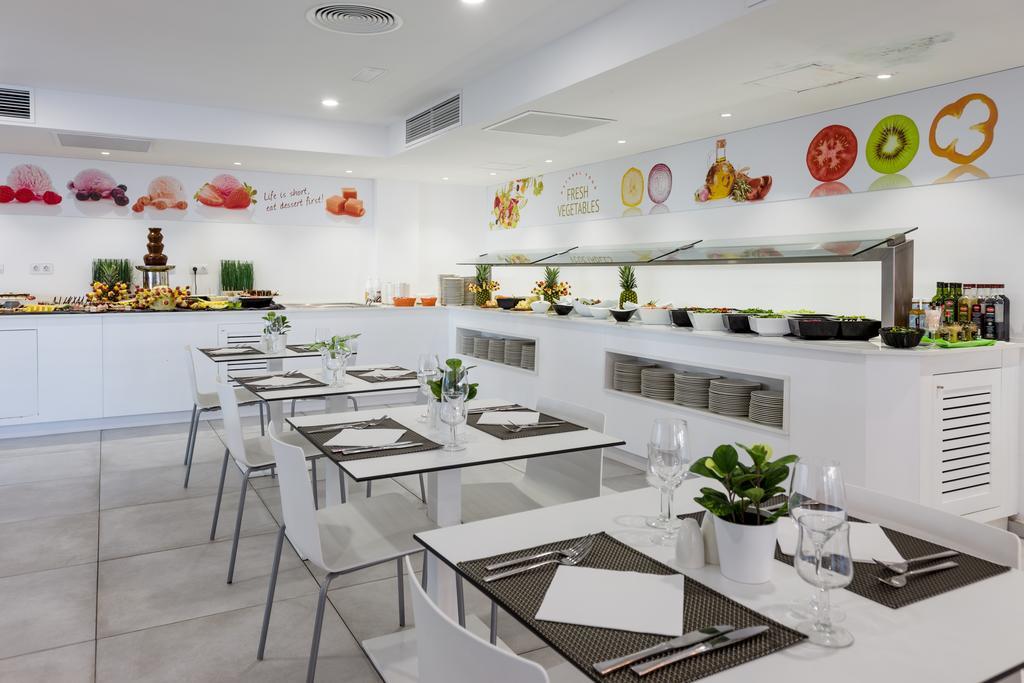 Welikehotel Triton Beach (Adults Only) Cala Ratjada  Esterno foto